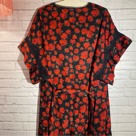 🎈SOLD 💔Vintage Robe LA II Rose Metallic Roses Beautiful Silk Robe Lace Detail - Picture 16 of 16